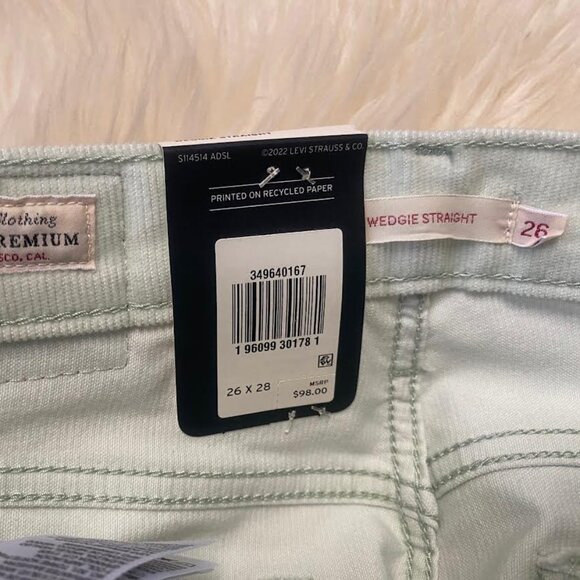 NWT $98 LEVI'S Women 26x28 WEDGIE STRAIGHT FIT CORDUROY Cropped PANTS Jeans MINT - Picture 9 of 10